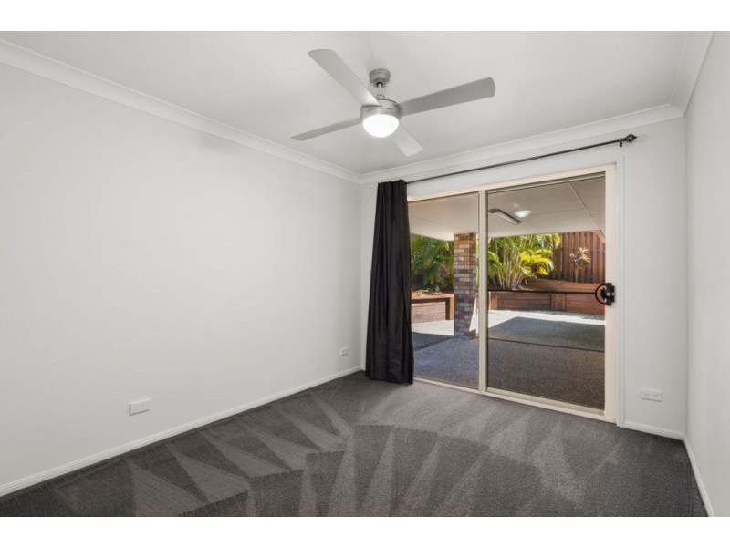 27 Howland Circuit, Pacific Pines QLD 4211