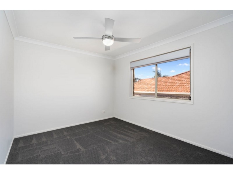 27 Howland Circuit, Pacific Pines QLD 4211