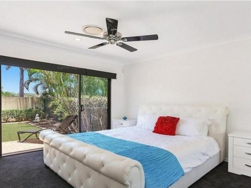 541 Oyster Cove Promenade, Helensvale QLD 4212