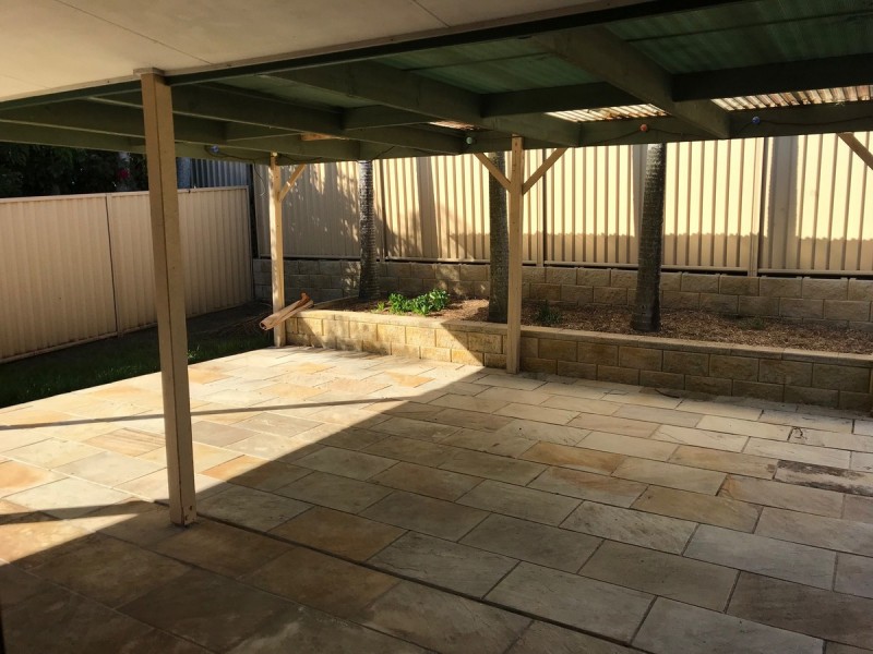 9 Peter Thomson, Parkwood QLD 4214