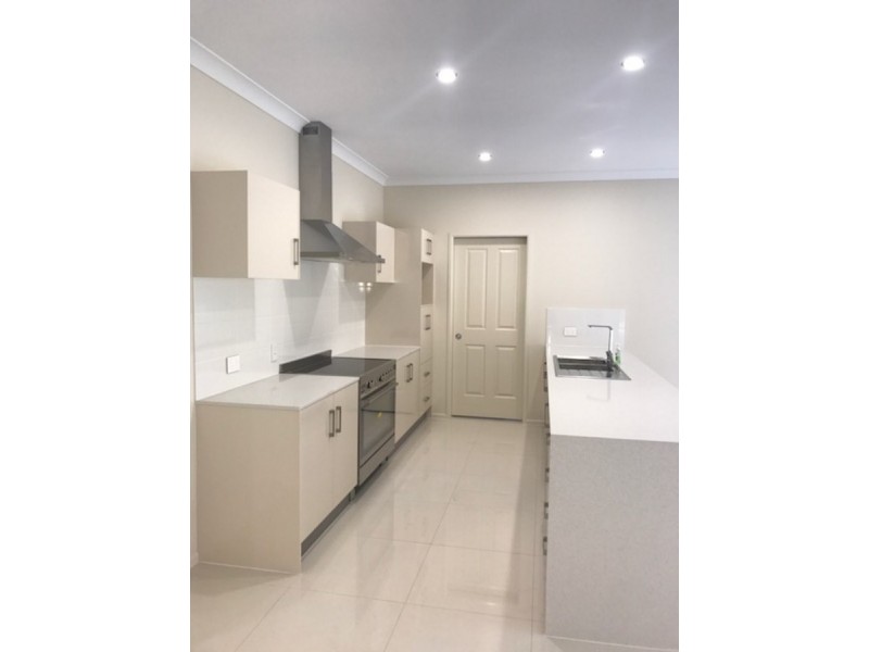 14b Shepparton, Helensvale QLD 4212