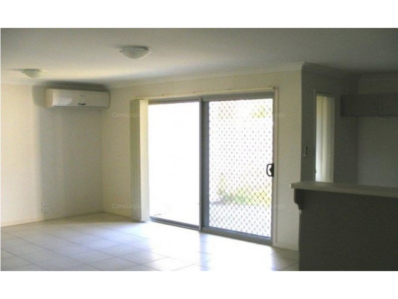 6/2 Sangster Crescent, Pacific Pines QLD 4211