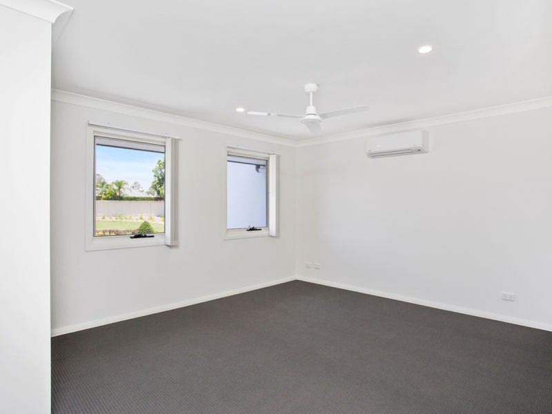 1/1 Riverwood Drive, Ashmore QLD 4214