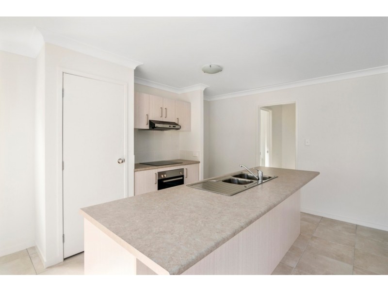 86 McAuley Parade, Pacific Pines QLD 4211