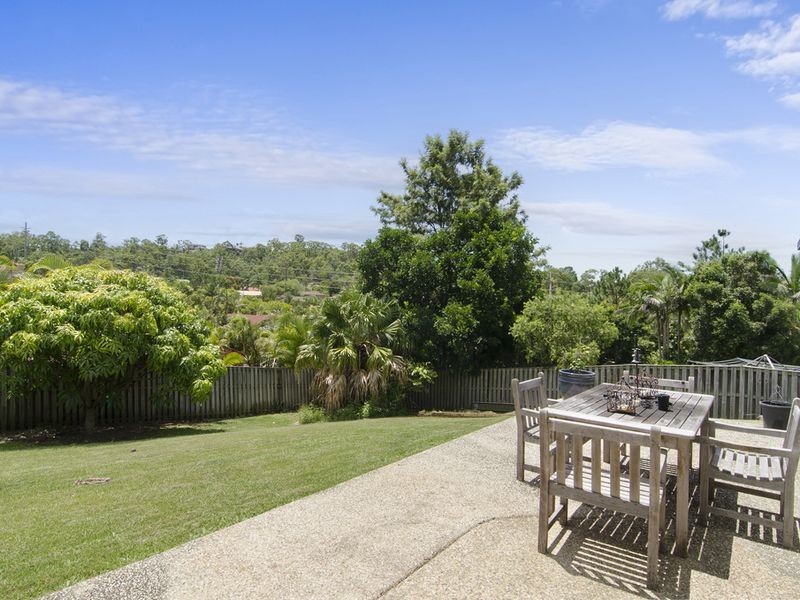 11 Papara Street, Pacific Pines QLD 4211