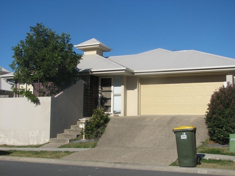 1/18 Fitzpatrick & Glenhope Street, Upper Coomera QLD 4209
