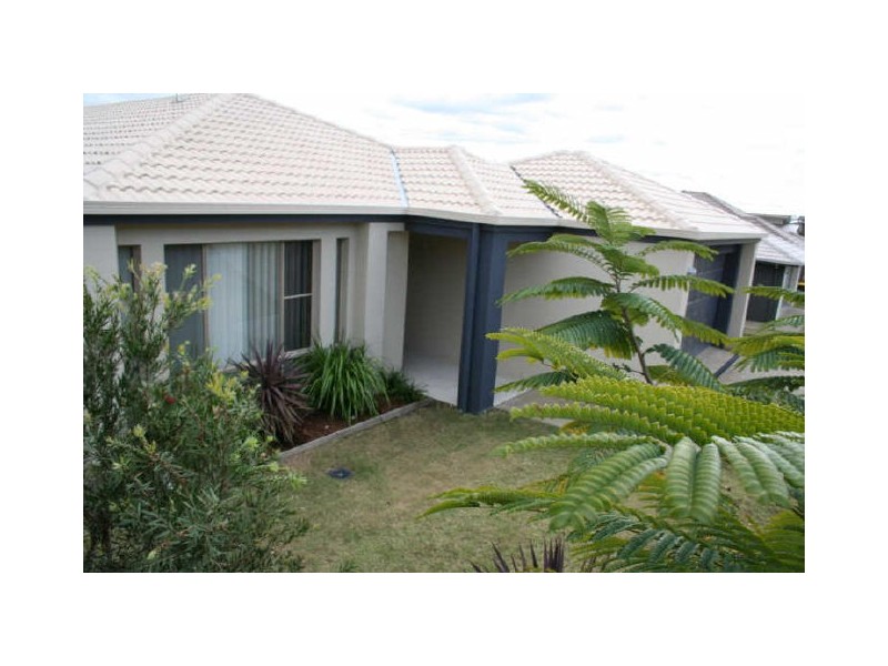 2 Alford Lane, Pacific Pines QLD 4211