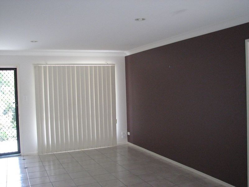 1/31 Archipelago Street, Pacific Pines QLD 4211