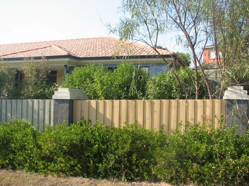 1/31 Archipelago Street, Pacific Pines QLD 4211