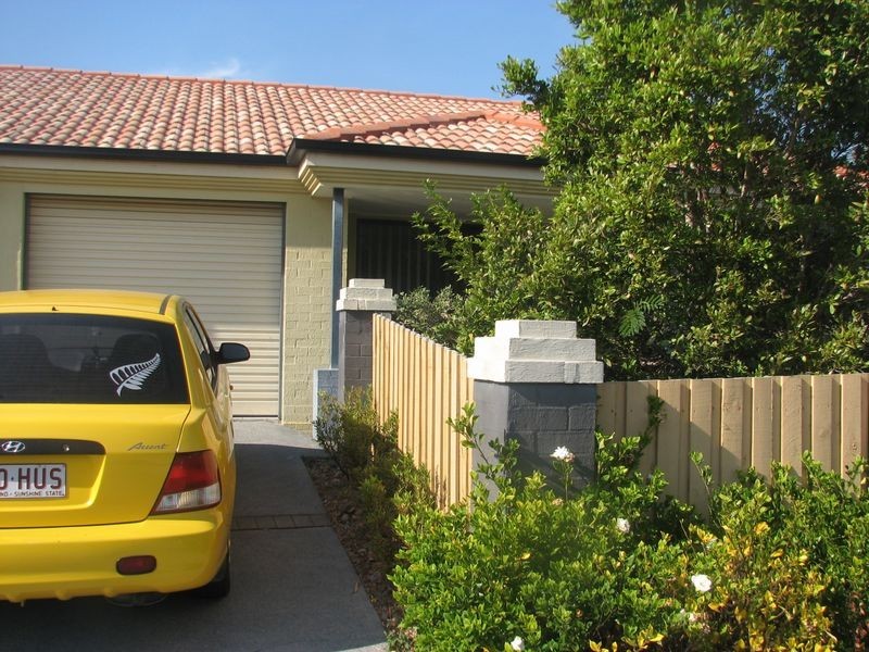 1/31 Archipelago Street, Pacific Pines QLD 4211