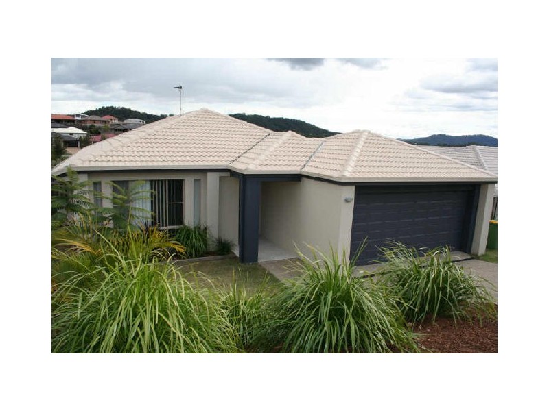 2 Alford Lane, Pacific Pines QLD 4211