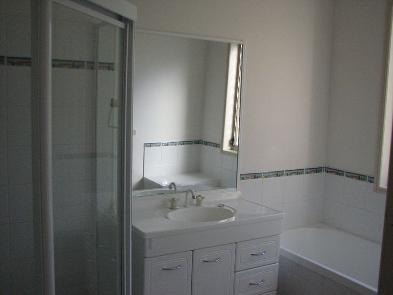 1 Cope Place, Pacific Pines QLD 4211