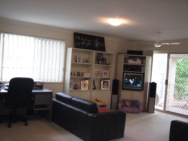 2/7 Jaqueline Drive, Labrador QLD 4215