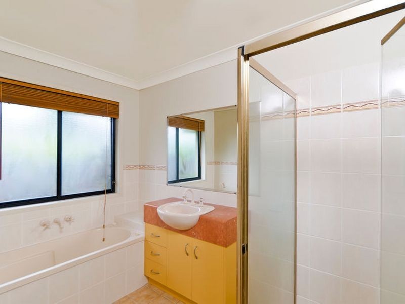 27 Keneally Street, Maudsland QLD 4210