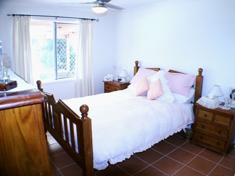 17 Catchlove Street, Maudsland QLD 4210