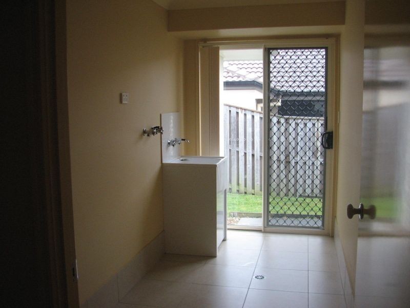42 Witheren Circuit, Pacific Pines QLD 4211