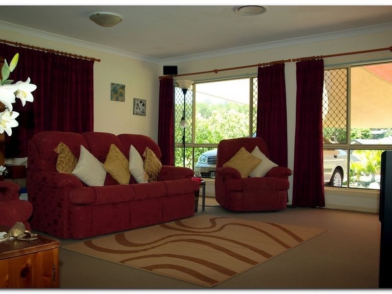 Pacific Pines QLD 4211