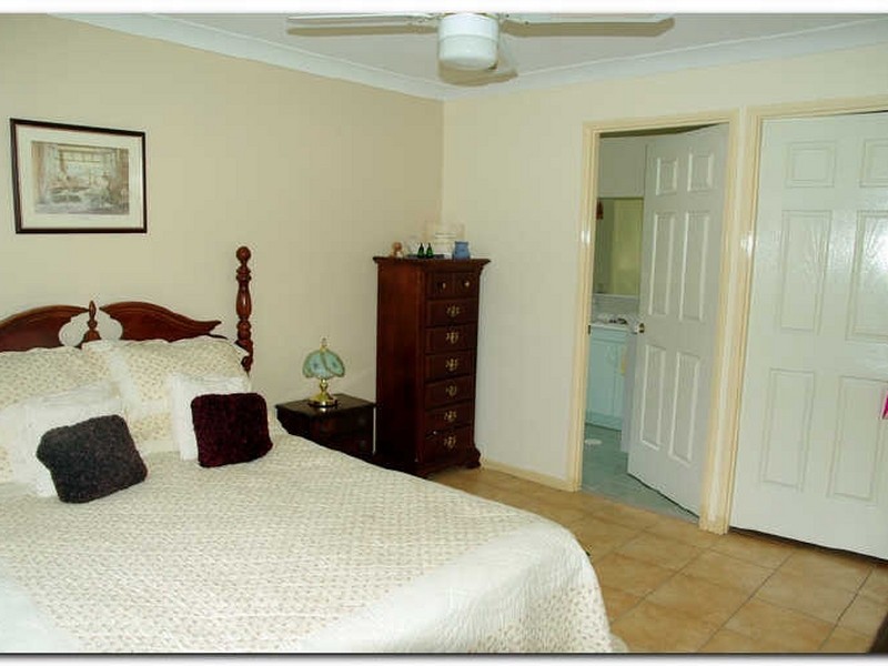 Pacific Pines QLD 4211