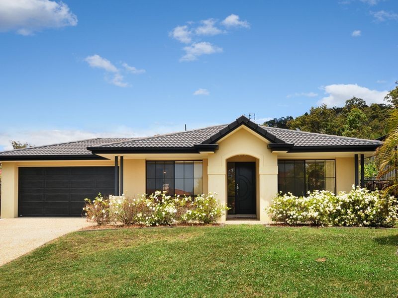 4 Fitzgerald Close, Maudsland QLD 4210
