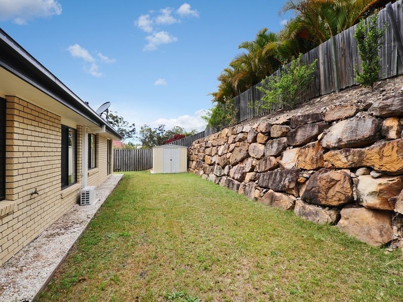 4 Fitzgerald Close, Maudsland QLD 4210