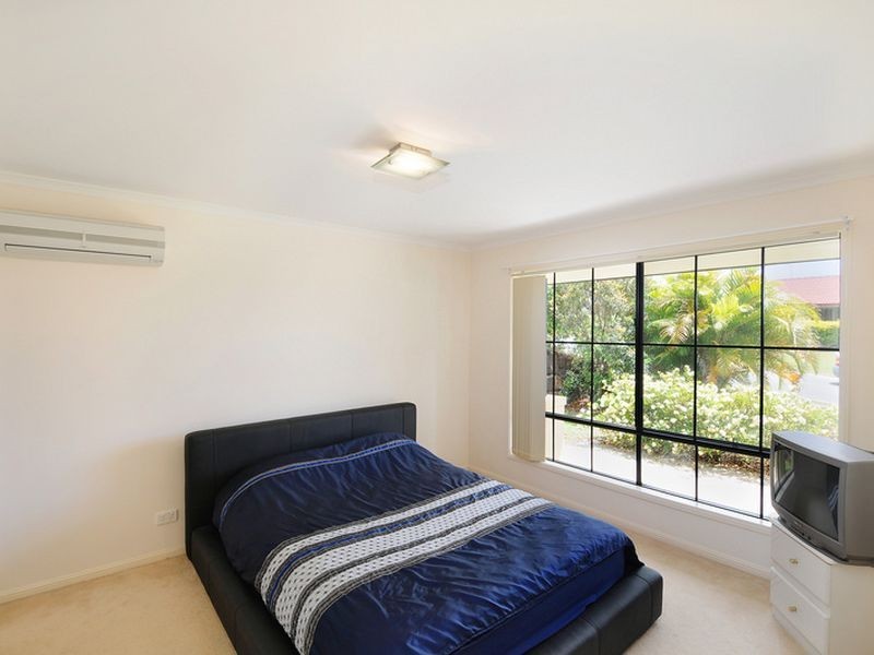 4 Fitzgerald Close, Maudsland QLD 4210