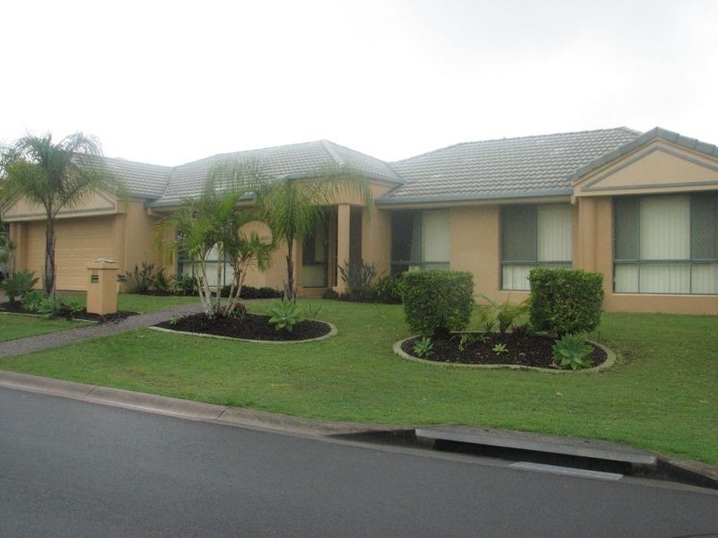 22 Howland Circuit, Pacific Pines QLD 4211