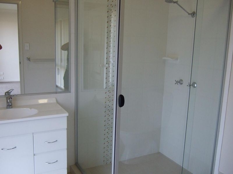 15 Bowley Street, Pacific Pines QLD 4211