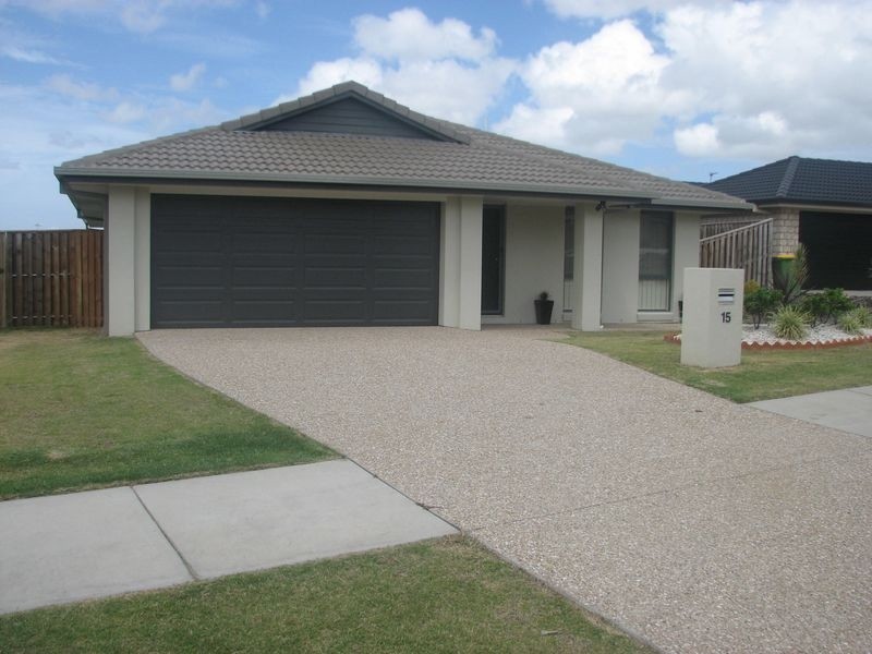 15 Bowley Street, Pacific Pines QLD 4211