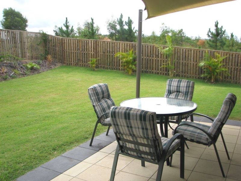 25 Bowley Street, Pacific Pines QLD 4211