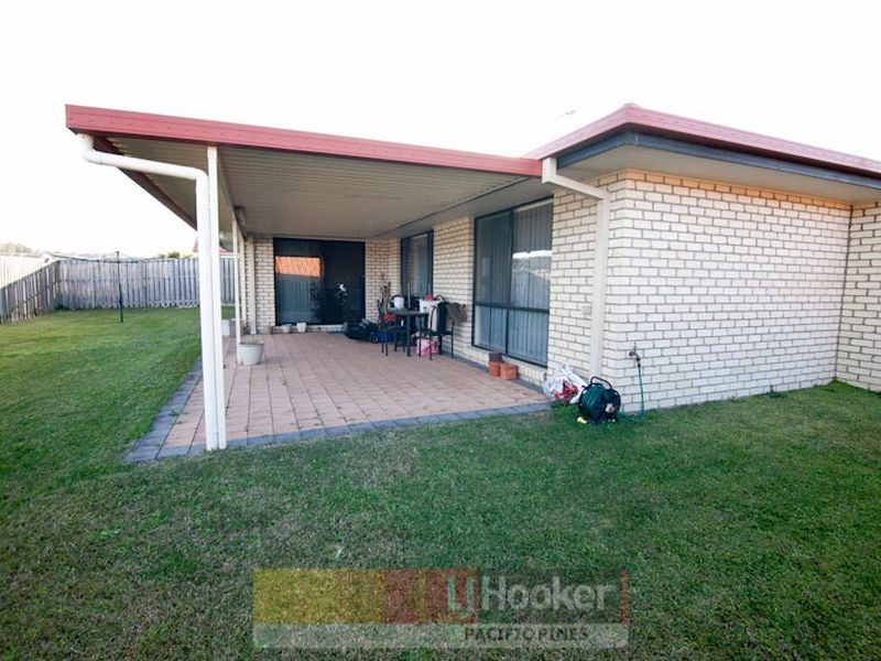 7 Palm Street, Pacific Pines QLD 4211