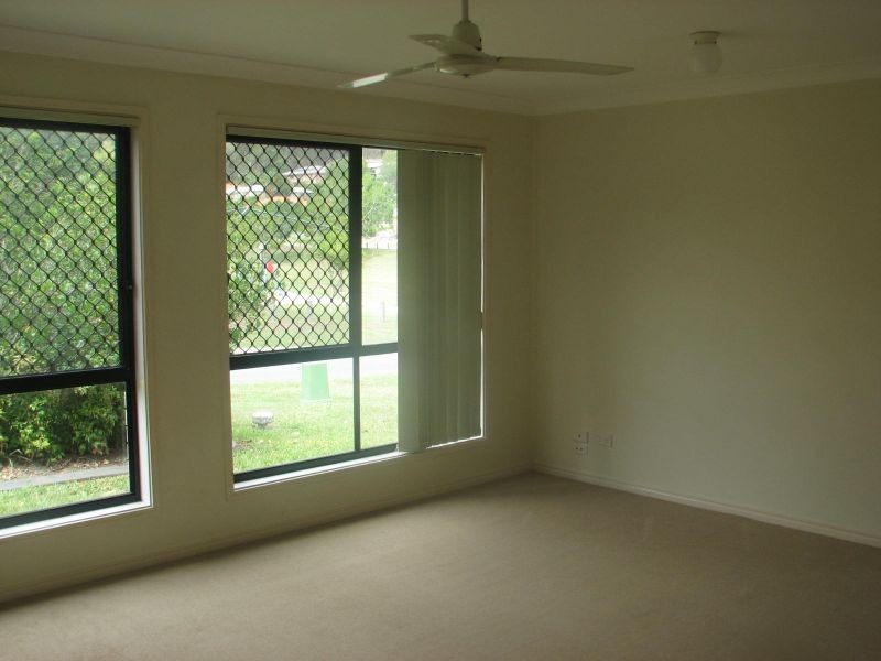 10 Granya Court, Pacific Pines QLD 4211