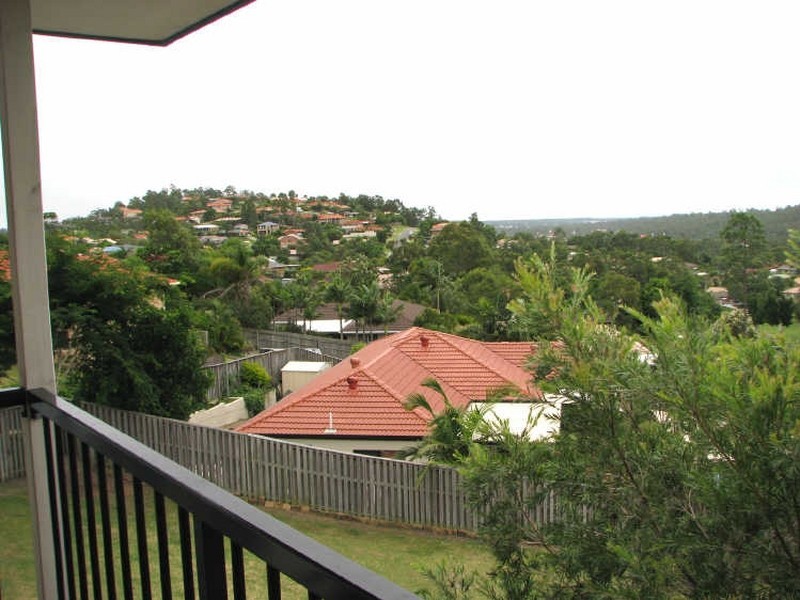 52 Palmerston Drive, Oxenford QLD 4210