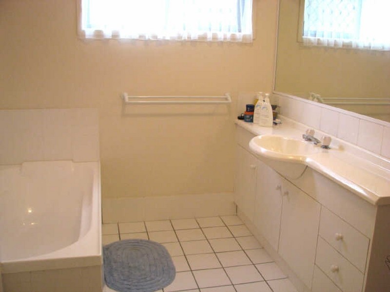 52 Palmerston Drive, Oxenford QLD 4210