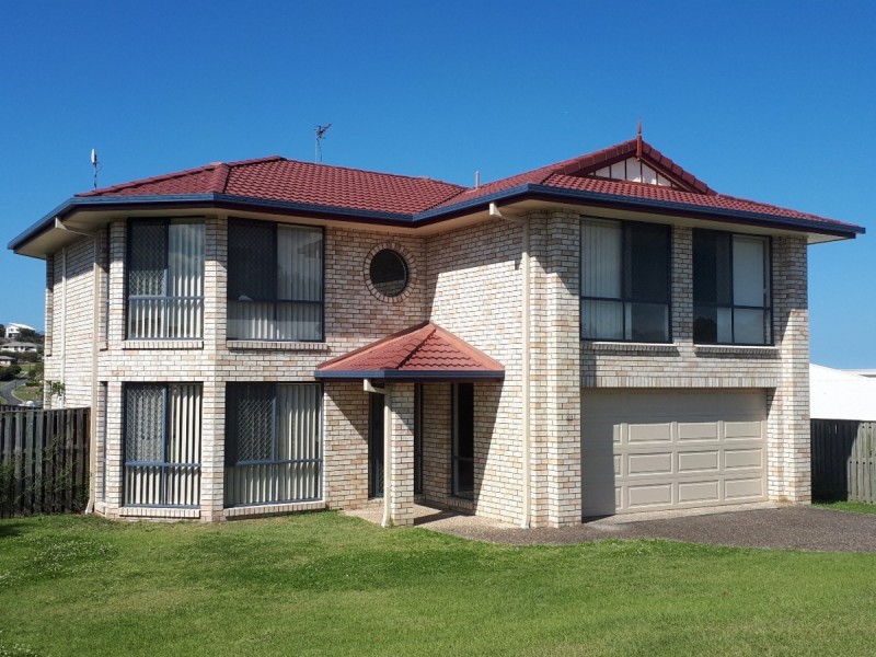 17 Beerwah Street, Pacific Pines QLD 4211