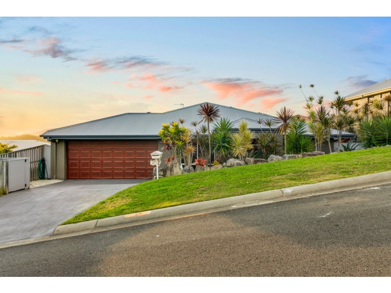 26 Taske Rise, Pacific Pines QLD 4211