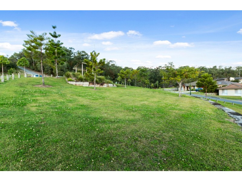26 Taske Rise, Pacific Pines QLD 4211