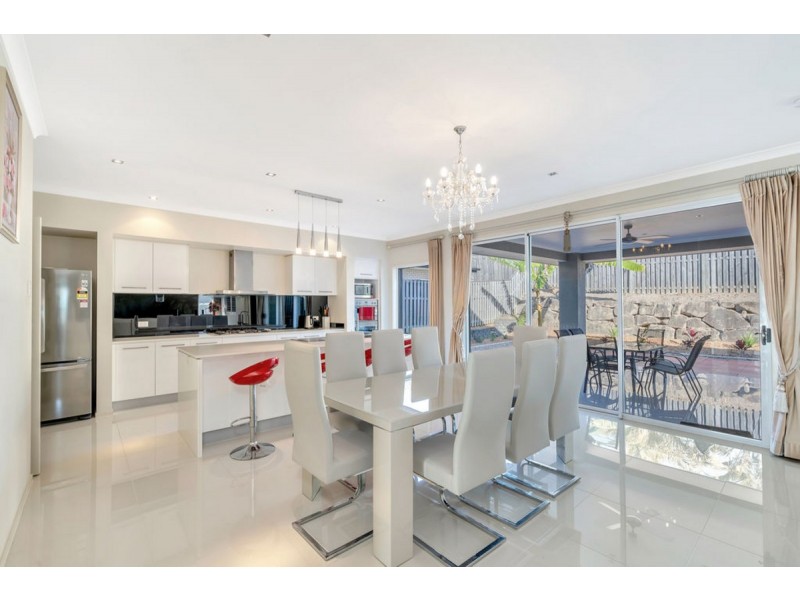22 Willunga Street, Pacific Pines QLD 4211