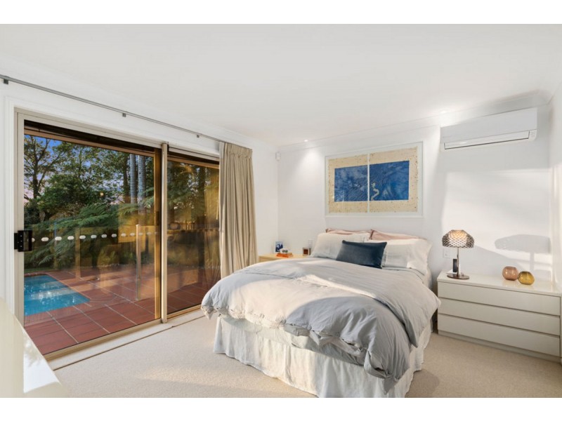 17 Morfantaine Terrace, Parkwood QLD 4214