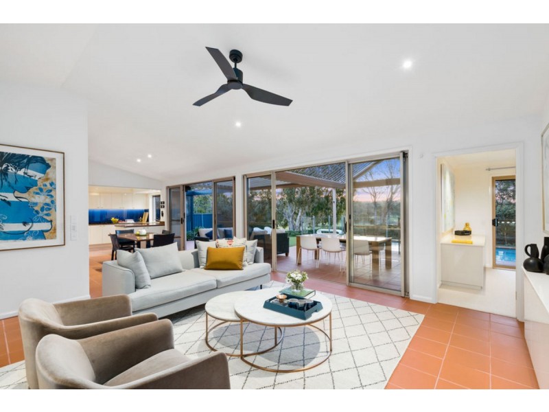 17 Morfantaine Terrace, Parkwood QLD 4214