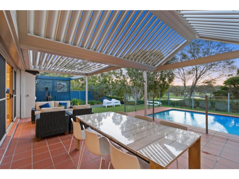 17 Morfantaine Terrace, Parkwood QLD 4214