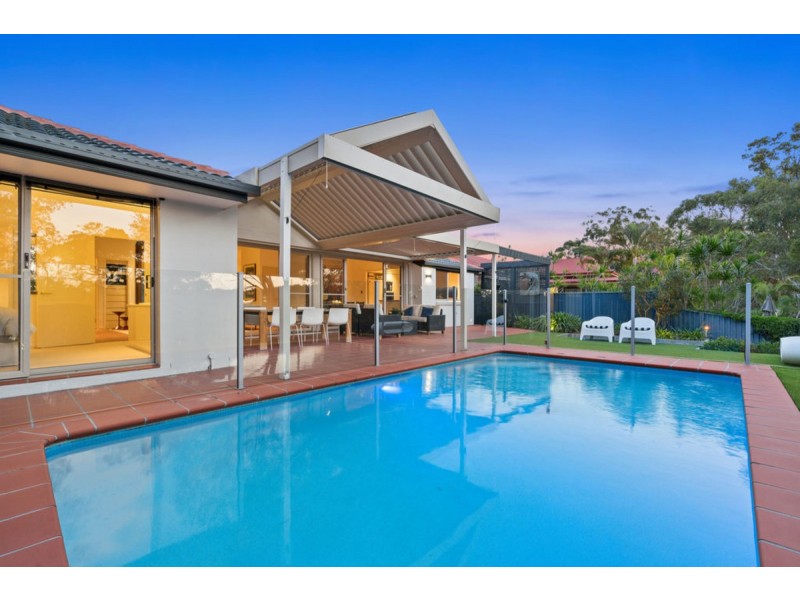 17 Morfantaine Terrace, Parkwood QLD 4214