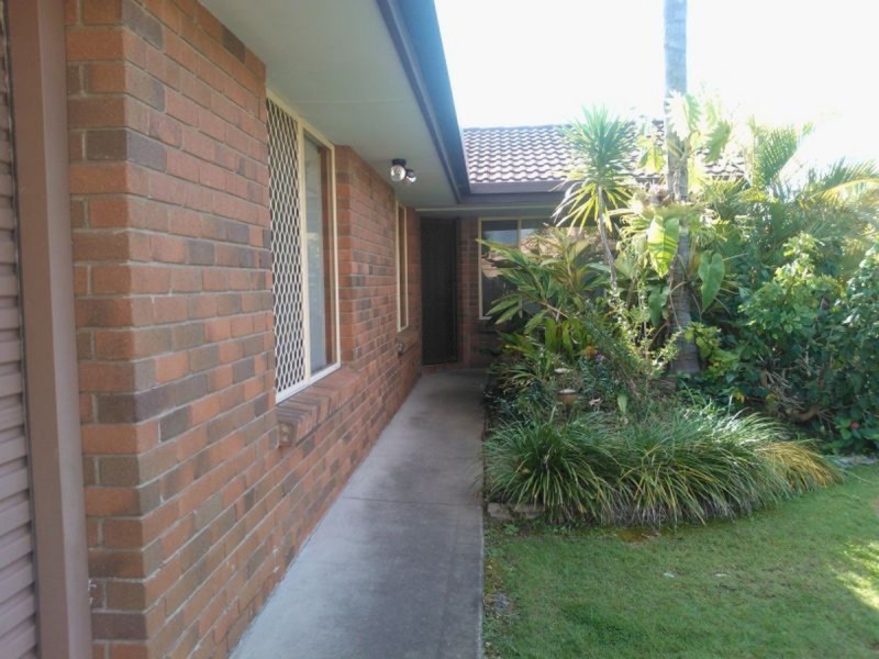 64 Studio Drive, Oxenford QLD 4210