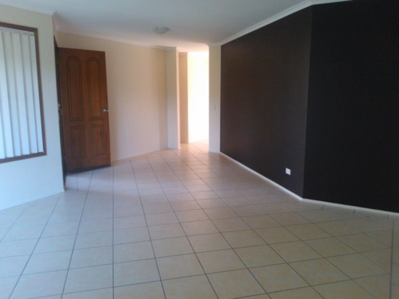 64 Studio Drive, Oxenford QLD 4210