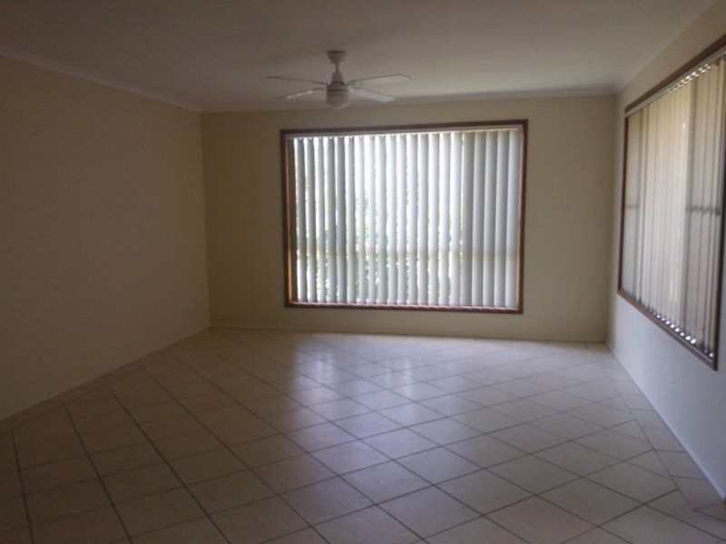 64 Studio Drive, Oxenford QLD 4210