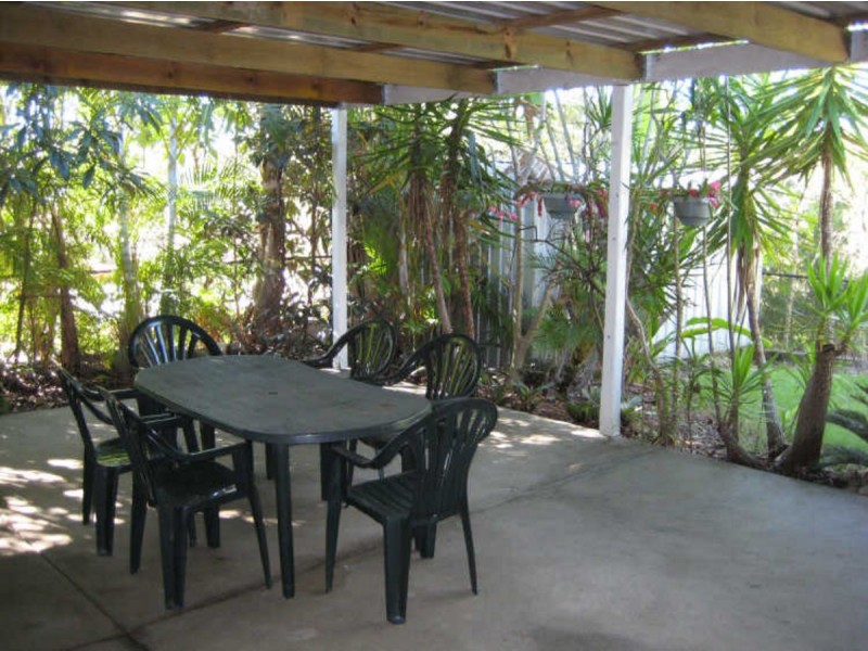 16 Western Way, Oxenford QLD 4210