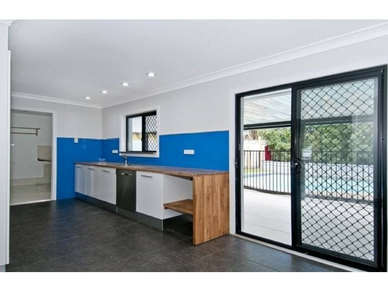 32 Glendevon Crescent, Mount Warren Park QLD 4207