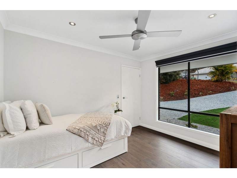 54 Davis Cup Court, Oxenford QLD 4210