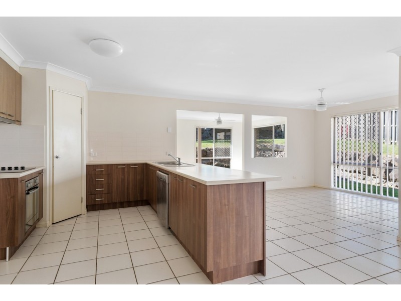 16 Wellers Street, Pacific Pines QLD 4211