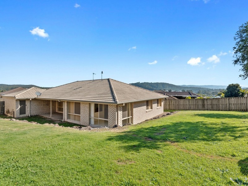 16 Wellers Street, Pacific Pines QLD 4211