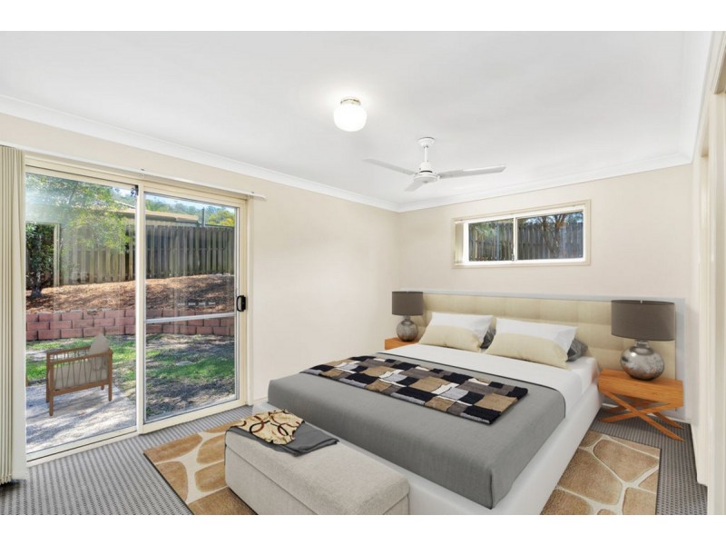 5 Matzia Avenue, Pacific Pines QLD 4211